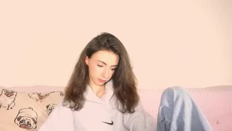 alvanalbach online show from October 2025 11:32:02 AM