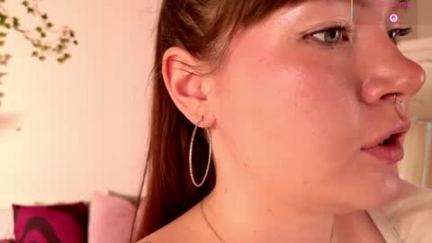 Lilu online show from May 2026 05:38:02 AM