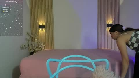 Aly online show from April 2026 12:06:01 PM