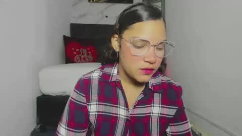 Snapshot of aly_n_sebas chatting on October 2025 11:52:02 AM aly_n_sebas online show from October 2025 11:52:02 AM