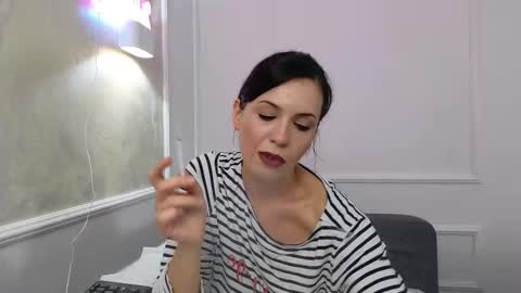 alyarei online show from October 2025 05:57:02 PM