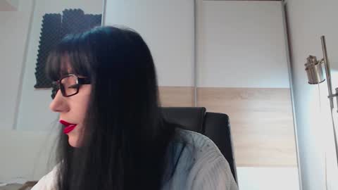 Alice online show from November 2025 12:16:01 PM