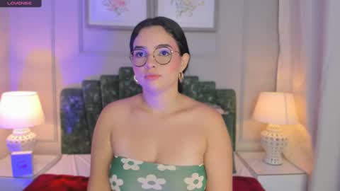 Snapshot of alys_baker chatting on February 2025 02:49:01 AM Alys online show from February 2025 02:49:01 AM