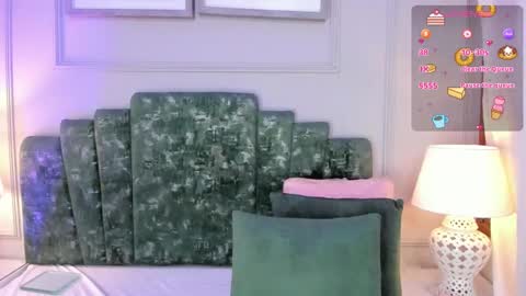 Snapshot of alys_baker chatting on February 2025 09:15:01 AM Alys online show from February 2025 09:15:01 AM