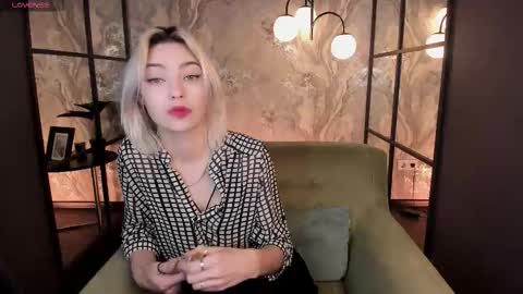 Alysia online show from November 2025 02:06:02 PM