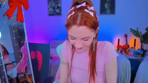 alyssa_smitt online show from February 2025 01:43:02 PM