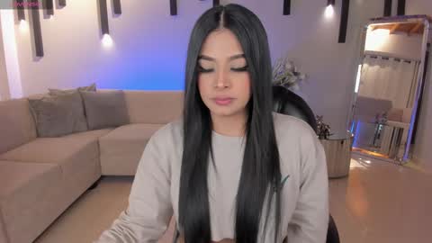 Aly  online show from February 2025 11:52:01 AM