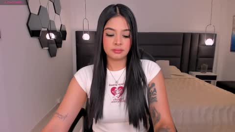 Aly  online show from September 2025 11:23:02 AM