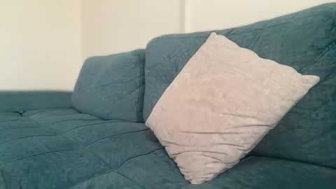 Snapshot of alywa60 chatting on March 2025 02:45:02 PM Luka online show from March 2025 02:45:02 PM