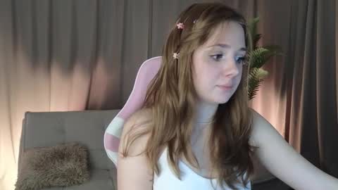 Alyx online show from March 2026 09:29:02 PM