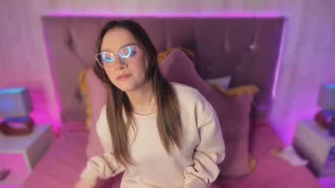 Snapshot of alyy_cut3 chatting on February 2026 02:02:02 PM Alyy online show from February 2026 02:02:02 PM