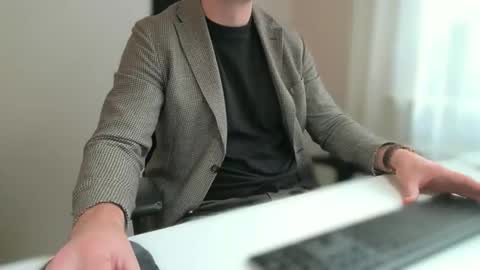 amadeos12345 online show from February 2026 10:11:01 AM