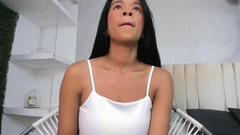 Snapshot of amaia_baez chatting on February 2025 07:30:02 PM AMAIA online show from February 2025 07:30:02 PM