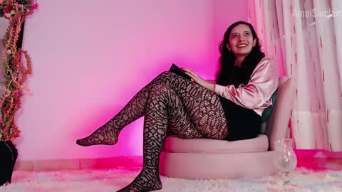 Snapshot of amaisinclair chatting on January 2025 12:15:02 PM Amai Sinclair online show from January 2025 12:15:02 PM