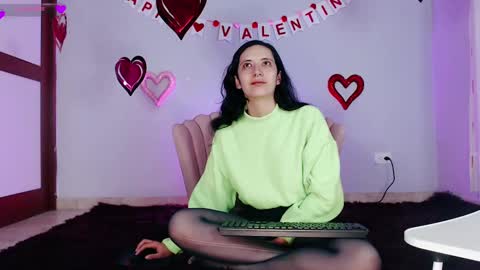 Snapshot of amaisinclair chatting on February 2025 05:58:01 AM Amai Sinclair online show from February 2025 05:58:01 AM