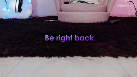 Snapshot of amaisinclair chatting on September 2025 06:13:01 AM Amai Sinclair online show from September 2025 06:13:01 AM