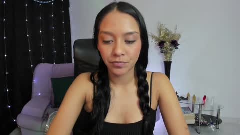 Snapshot of amalia_cruss chatting on February 2025 12:17:01 AM Amalia cruss online show from February 2025 12:17:01 AM