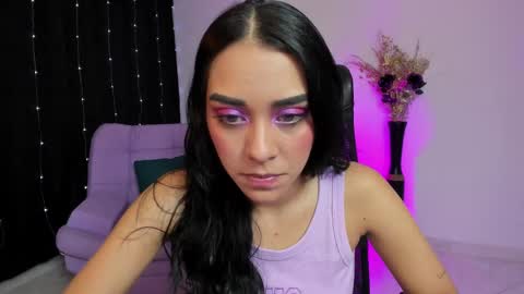 Snapshot of amalia_cruss chatting on March 2025 03:43:02 AM Amalia cruss online show from March 2025 03:43:02 AM