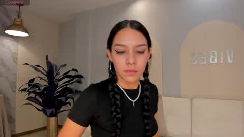 Snapshot of amalia_cruss chatting on December 2025 07:53:02 PM Amalia cruss online show from December 2025 07:53:02 PM