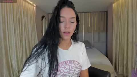 Snapshot of amalia_cruss chatting on February 2026 08:14:02 PM Amalia cruss online show from February 2026 08:14:02 PM