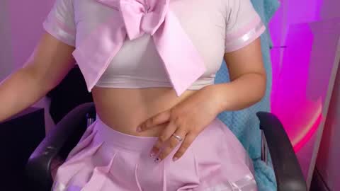 Snapshot of amalia_rosse_ chatting on October 2025 10:21:02 PM Amalia Im Back See you soon this January 7 at 10 pm Colombia time online show from October 2025 10:21:02 PM