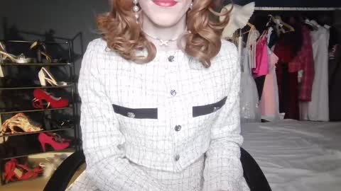 Snapshot of amaliecd chatting on January 2025 08:55:01 PM Amalie online show from January 2025 08:55:01 PM