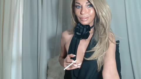 Snapshot of amanda0803 chatting on February 2025 09:24:01 AM Angel or Demon online show from February 2025 09:24:01 AM