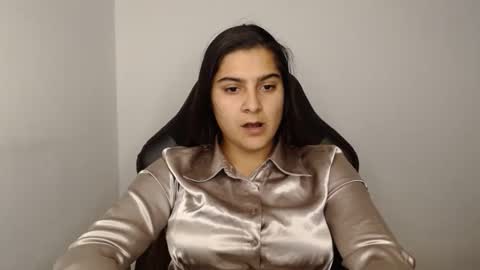 Snapshot of amanda5star chatting on December 2024 01:03:01 AM The queen of the biceps online show from December 2024 01:03:01 AM