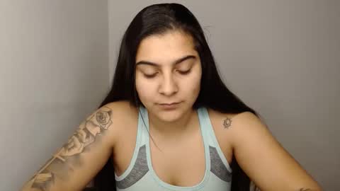 Snapshot of amanda5star chatting on January 2025 05:09:02 PM The queen of the biceps online show from January 2025 05:09:02 PM