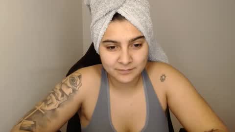 Snapshot of amanda5star chatting on January 2025 11:00:01 PM The queen of the biceps online show from January 2025 11:00:01 PM