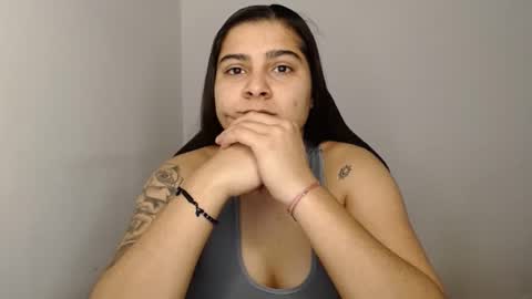 Snapshot of amanda5star chatting on January 2025 11:56:02 AM The queen of the biceps online show from January 2025 11:56:02 AM