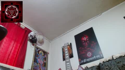 Amanda Valeska online show from December 2025 03:28:02 PM