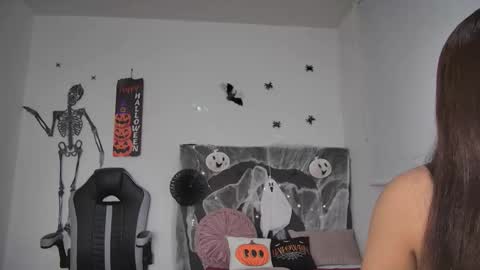 Snapshot of amandabrooks_18 chatting on October 2025 01:39:03 AM Amanda online show from October 2025 01:39:03 AM