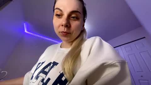 Amanda online show from March 2025 11:08:02 AM