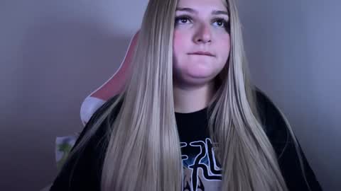 Amandha online show from February 2025 10:33:01 PM