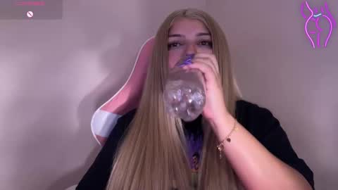 Amandha online show from February 2025 11:04:02 PM