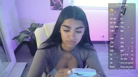 Snapshot of amara_silk chatting on May 2026 08:18:01 PM amara_silk online show from May 2026 08:18:01 PM