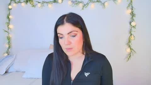 Amara Vega  online show from May 2026 06:01:01 PM