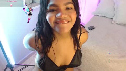 Snapshot of amara_vell chatting on December 2025 02:26:01 PM Amara 3 online show from December 2025 02:26:01 PM