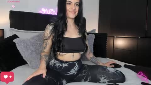 Amara online show from May 2026 01:02:02 AM