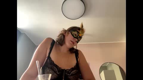 Snapshot of amaraelise chatting on January 2025 02:30:02 PM Amara Elise online show from January 2025 02:30:02 PM