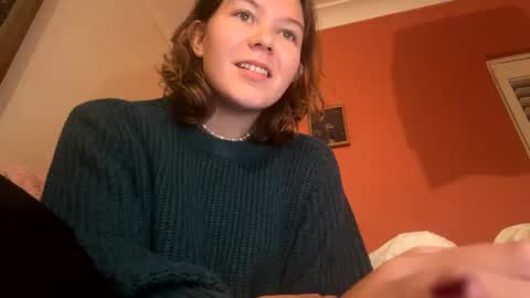 Snapshot of amaraelise chatting on February 2025 06:01:02 PM Amara Elise online show from February 2025 06:01:02 PM