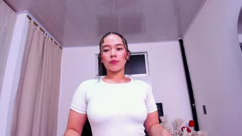 Snapshot of amaranta_f00x chatting on July 2026 12:44:01 PM Amaranta online show from July 2026 12:44:01 PM