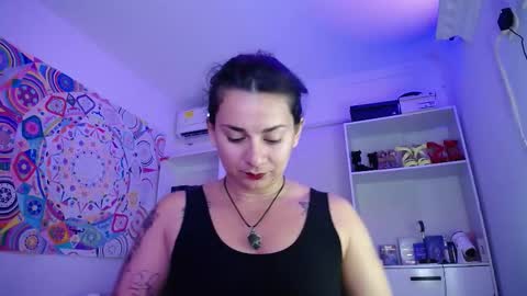 Susan online show from November 2025 11:51:01 PM