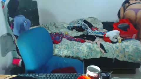 Amara Julia online show from September 2025 04:38:02 AM