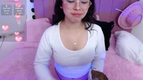 Snapshot of amaris_ferrer chatting on December 2025 01:26:02 AM Criss online show from December 2025 01:26:02 AM