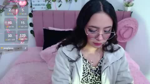 Snapshot of amaris_ferrer chatting on December 2025 02:49:01 AM Criss online show from December 2025 02:49:01 AM