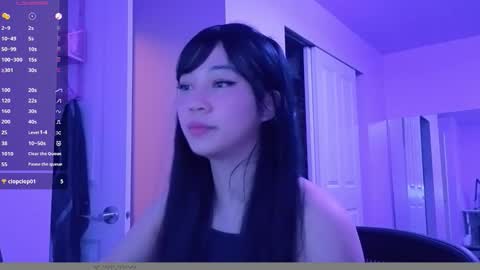 Snapshot of amateuroras chatting on February 2026 04:21:01 AM leash online show from February 2026 04:21:01 AM