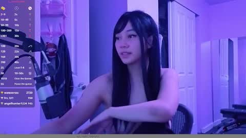 Snapshot of amateuroras chatting on February 2026 06:40:02 AM leash online show from February 2026 06:40:02 AM