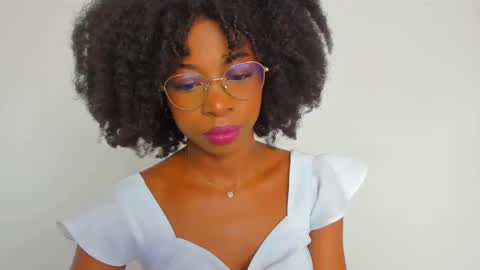 Snapshot of amatiistur chatting on December 2024 05:18:02 PM Tammy online show from December 2024 05:18:02 PM